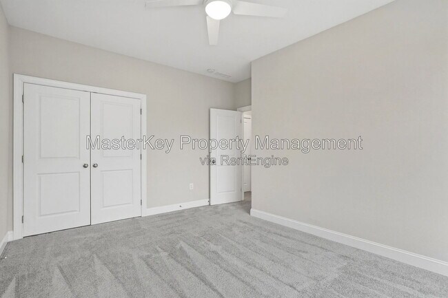 Building Photo - 583 Rowanwood Wy