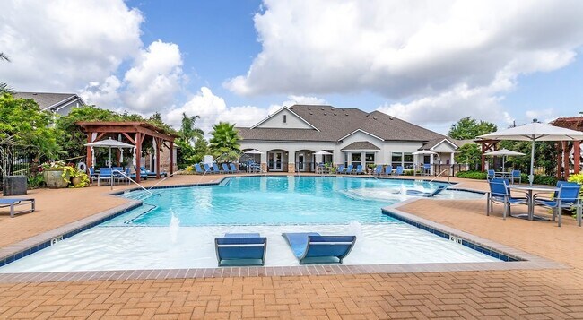 Building Photo - 529 Barker-Clodine Road Unit 19201