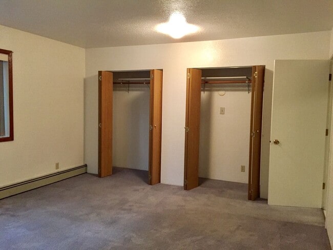 Building Photo - 1127 Badger Rd