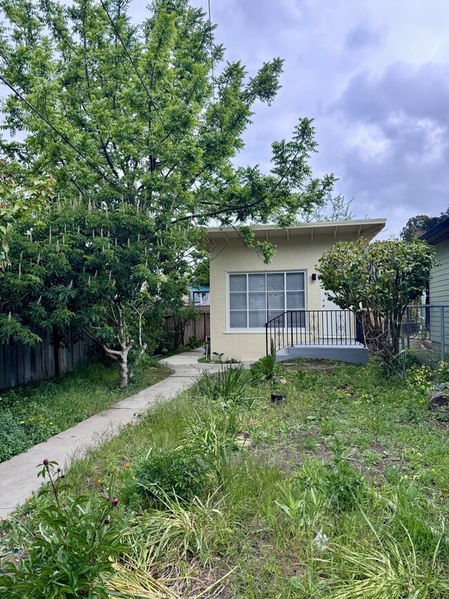 Primary Photo - 147 San Bruno Ave