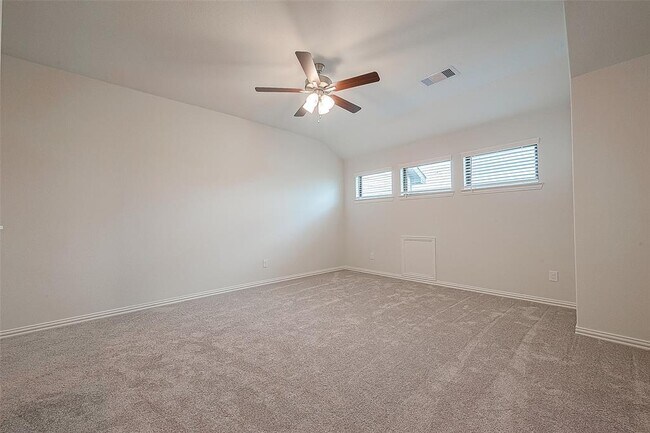 Building Photo - 27966 Western Crk Ct