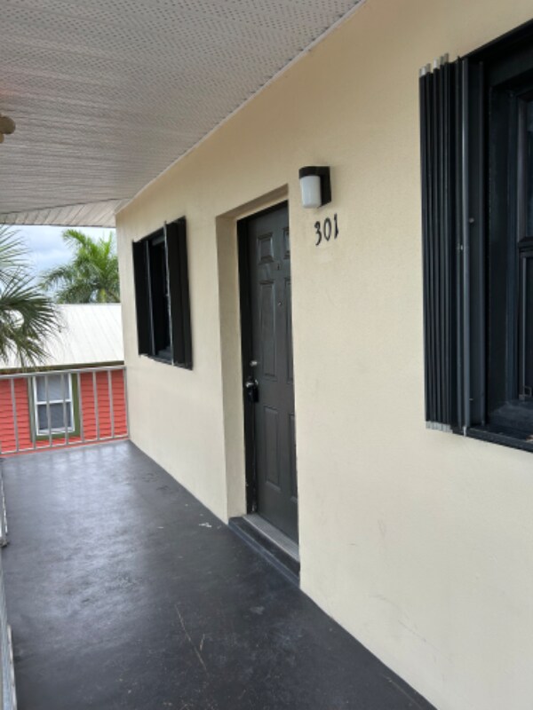 Building Photo - 701 N Indian River Dr