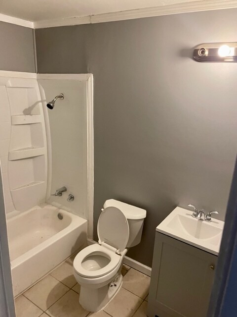 Building Photo - 104 W Evergreen St