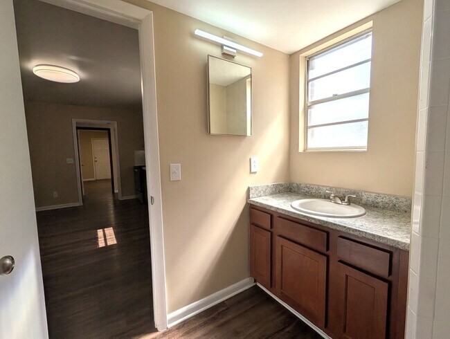 Building Photo - 6038 mh