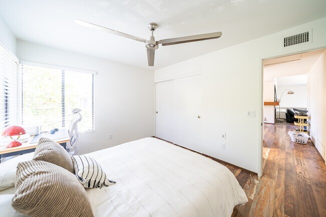 Building Photo - 3459 Reynard Way