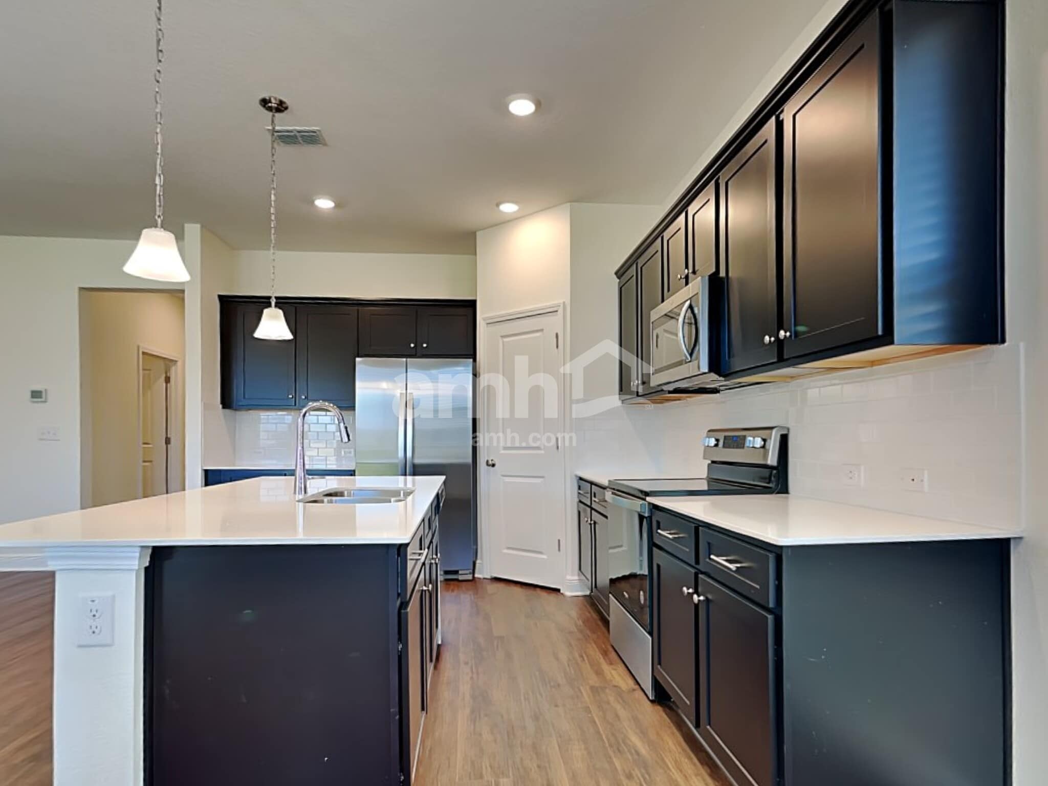 Building Photo - 27581 St Andrews Ave