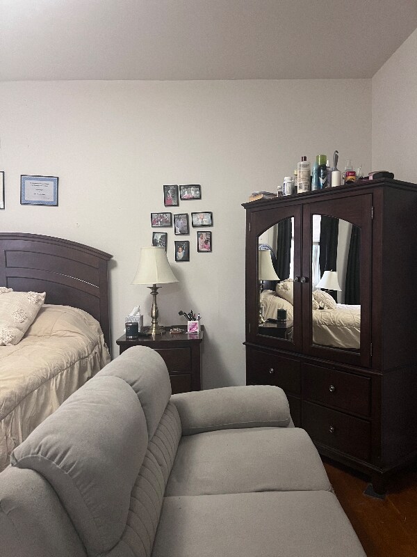 Building Photo - 67 Medway St