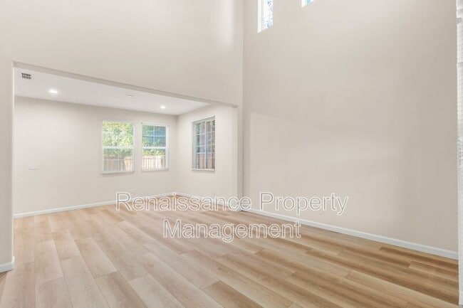Building Photo - 2209 Gibralter Ln