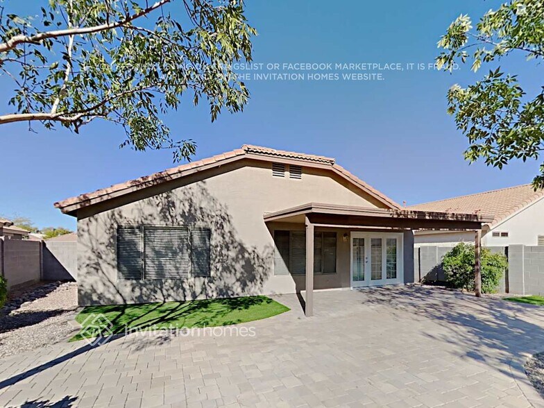 Building Photo - 13185 W Mauna Loa Ln