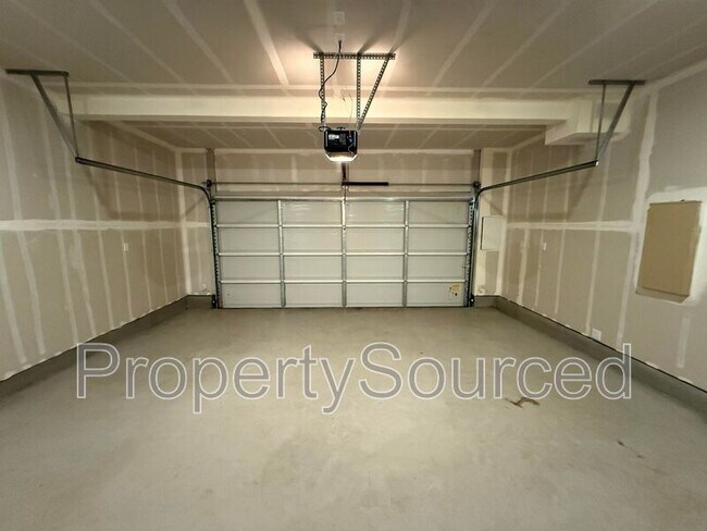 Building Photo - 1724 Jade Pl