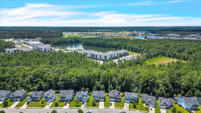 Building Photo - 5 bedroom house in the Somersby neighborhood in Pooler
