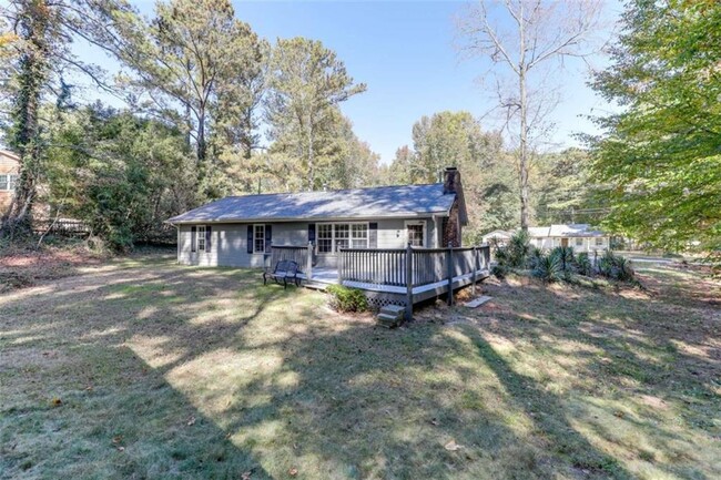 Building Photo - 1373 W Prospect Dr NE
