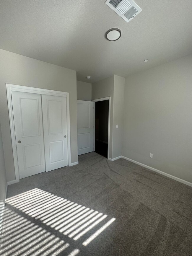 Building Photo - Wood Ranch Apartments 506