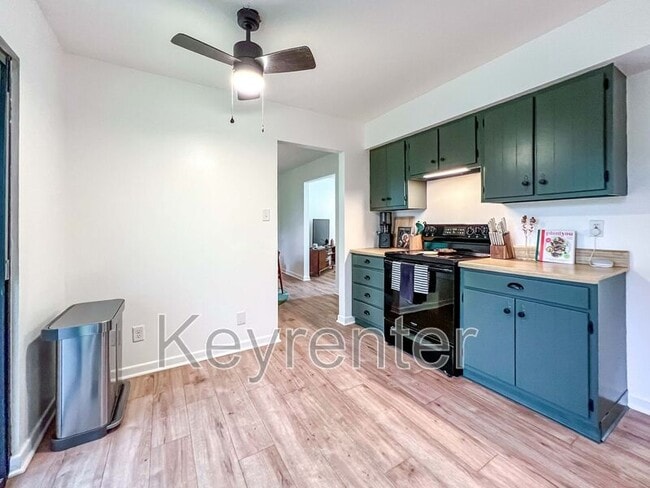 Building Photo - 9208 Moreno Ln
