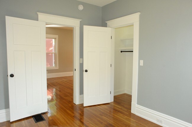 Building Photo - 234 Marion Ave NW