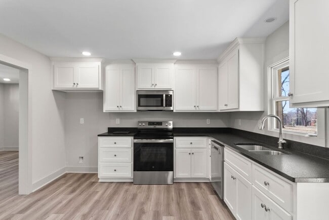 Building Photo - 4914 US-43