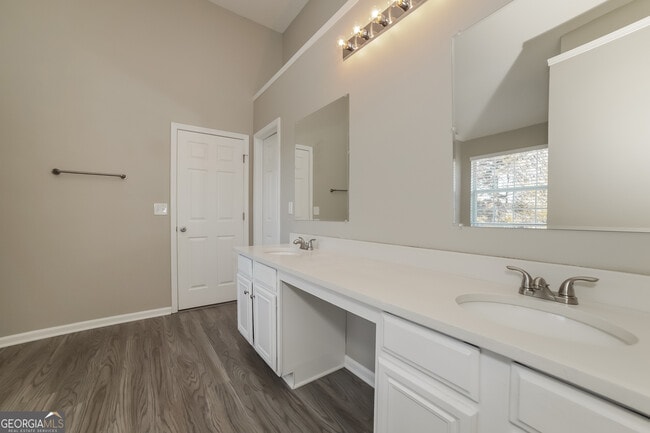 Building Photo - 109 Quivas Ct