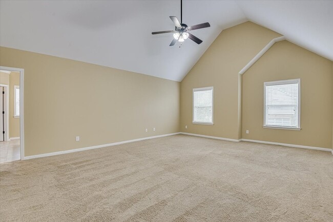 Building Photo - 4 Bedroom 2.5 Bath in Crawford Creek