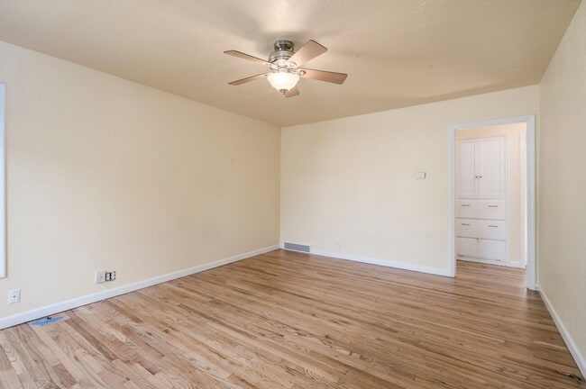 Building Photo - Newly Updated Liberty Wells Duplex!!