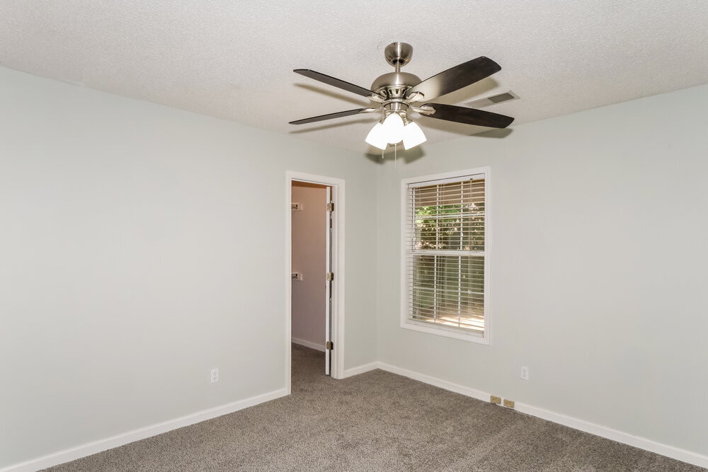 Building Photo - 10102 Fox Hunt Dr