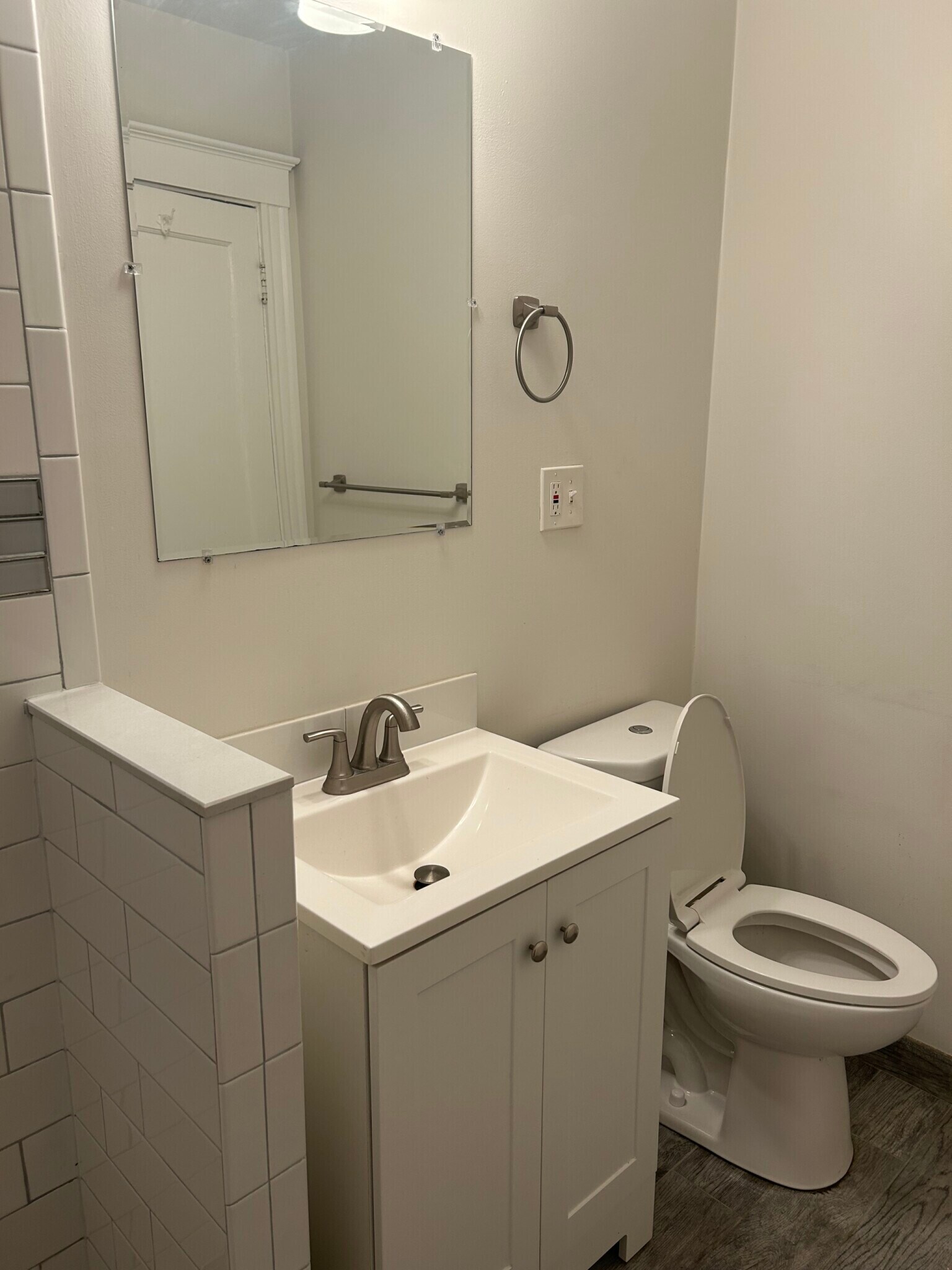 Building Photo - 33 Highgate St