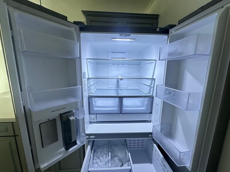 Building Photo - 607 S Prospect Ave