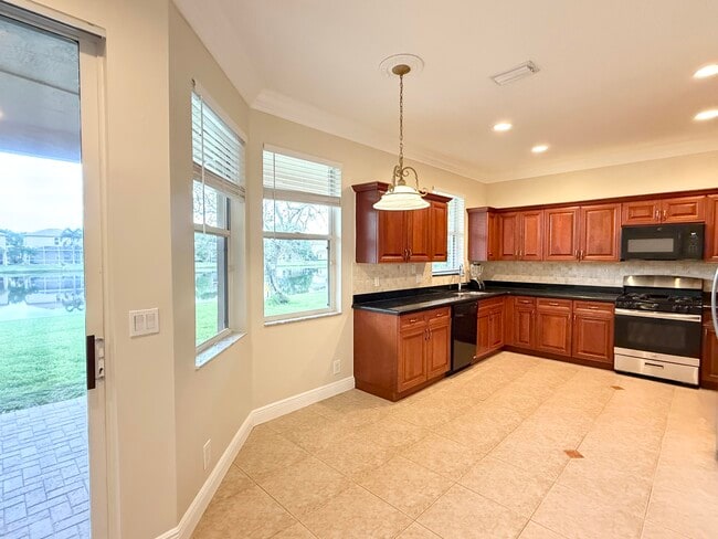 Building Photo - 10395 Little Mustang Way
