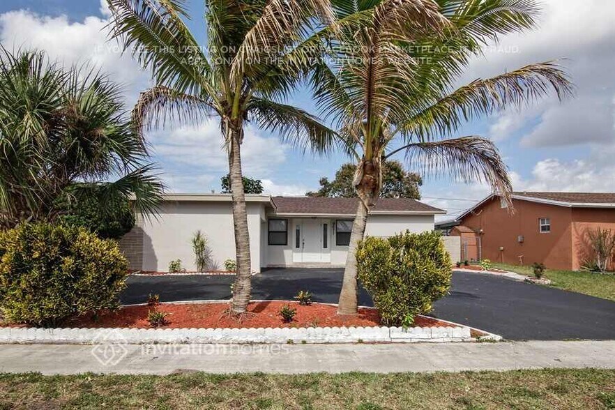 Primary Photo - 9671 NW 24th St
