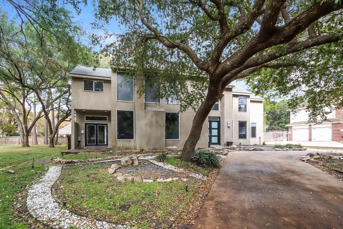Building Photo - 10518 Moorcreek Dr