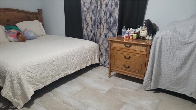 Building Photo - 2172 45th St SW