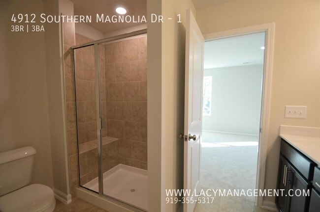 Building Photo - 4912 Southern Magnolia Dr