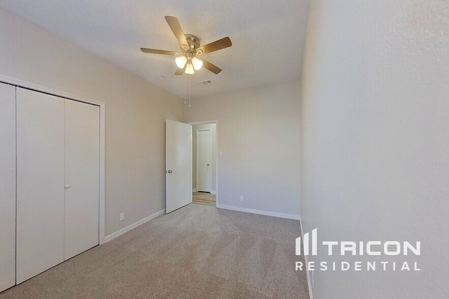 Building Photo - 1121 Cypress Ln