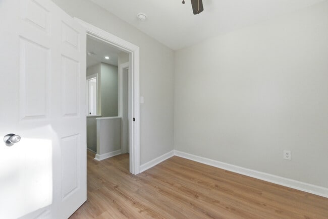 Building Photo - 961 17th St