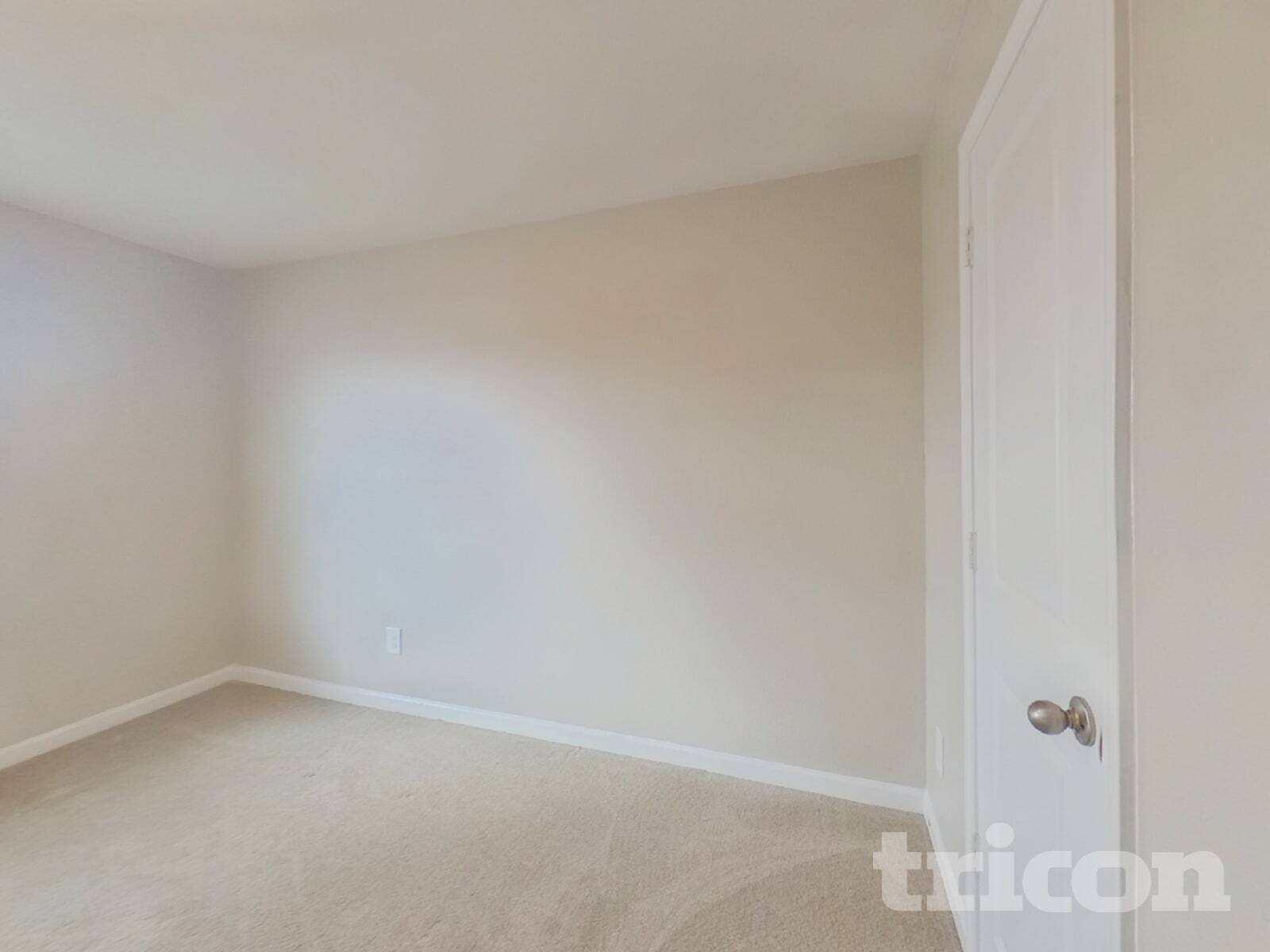 Building Photo - 1392 Deutz Dr