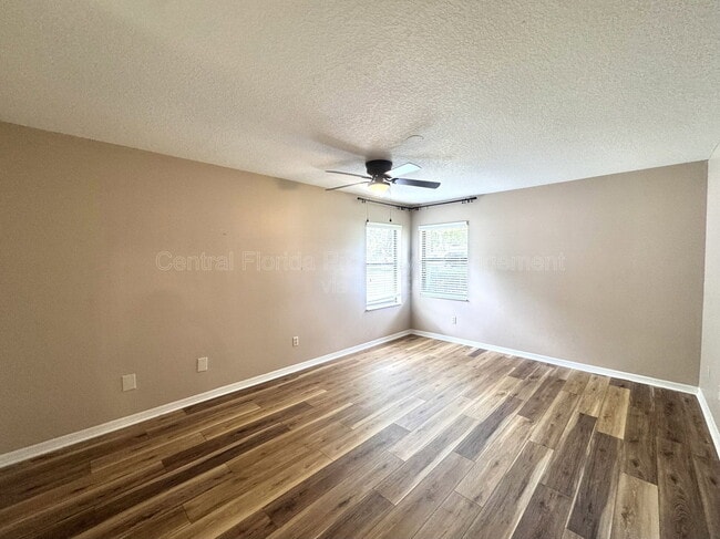 Building Photo - 5130 Sun Palm Dr