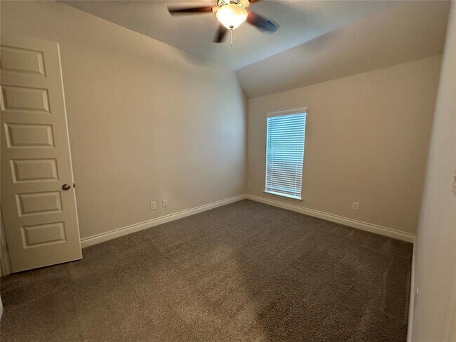 Building Photo - 23730 McNabb Spur Ln