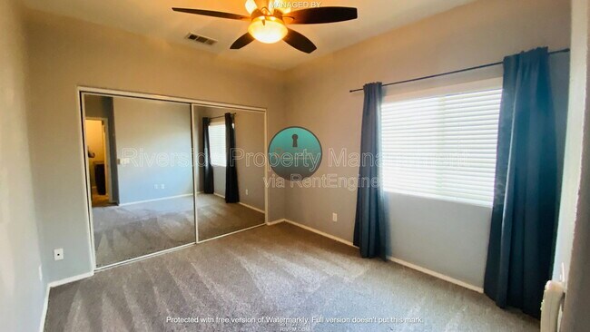 Building Photo - 4938 Ficus Ct