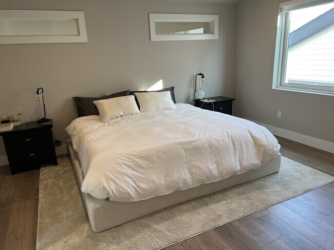 Building Photo - 4179 SE 68th Ave