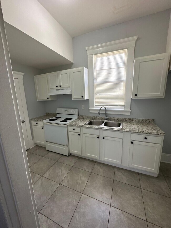 Building Photo - 4540-3 US-1