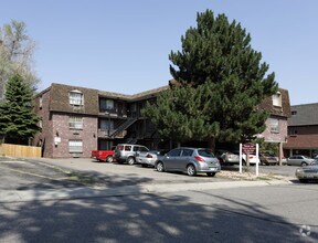 Building Photo - Pamela Sue Apartments