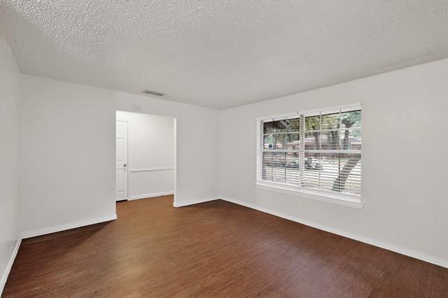 Building Photo - 10421 Muskogee Dr