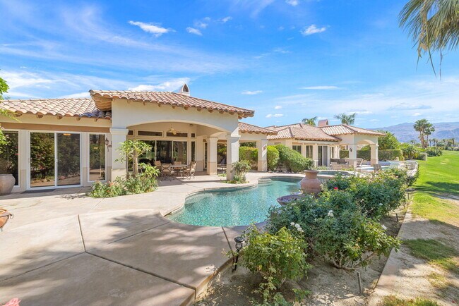 Building Photo - 48145 Paso Tiempo Ln