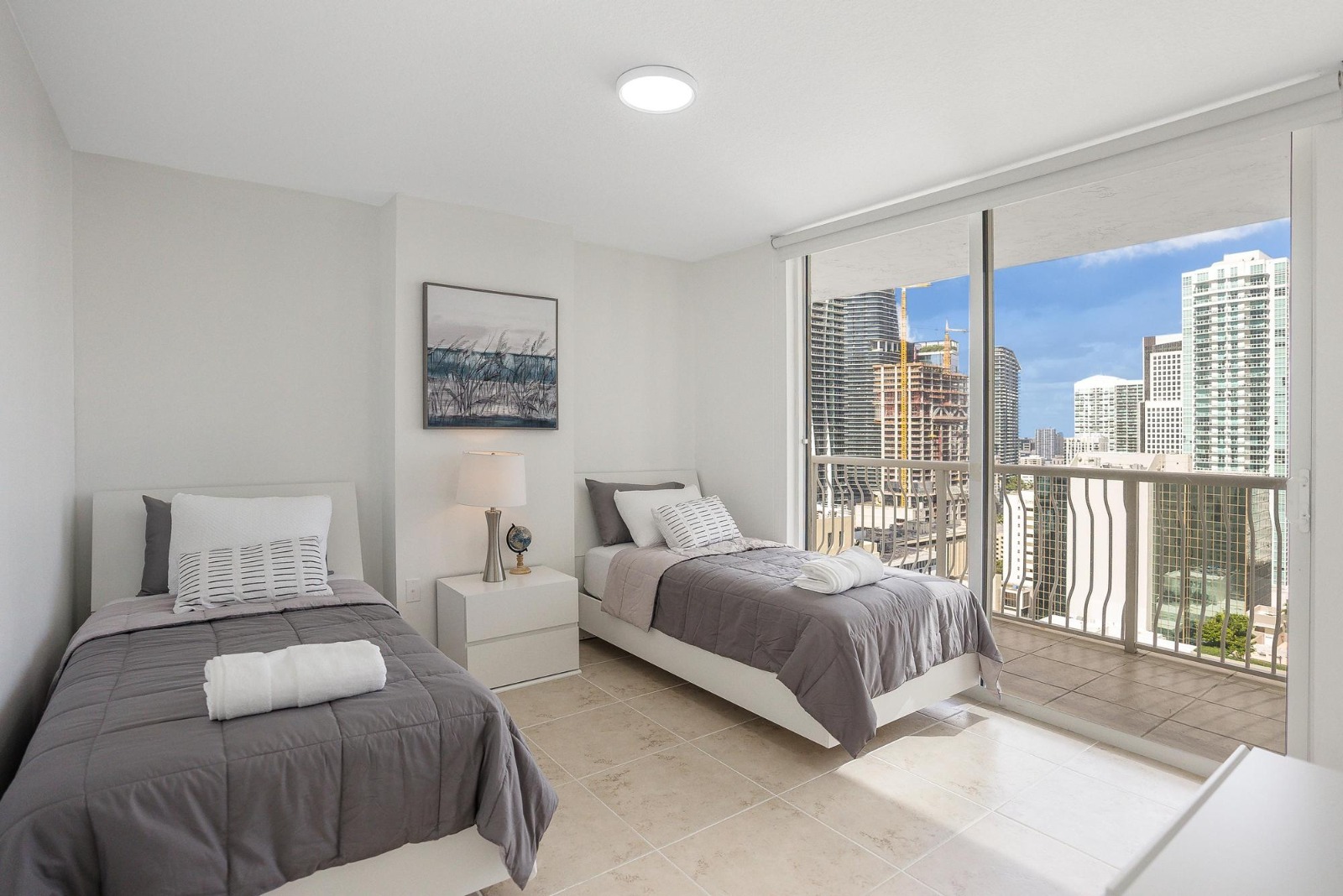 Bedroom - 1200 Brickell Bay Dr