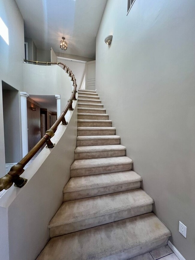 Building Photo - 5 Bedroom in Gated Birch Bay Community!