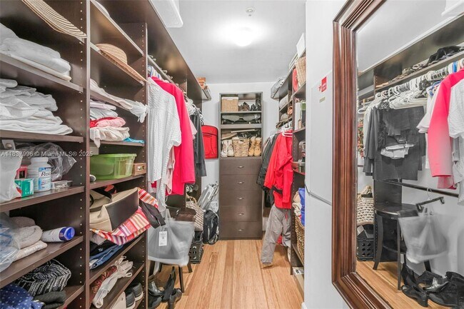 Building Photo - 8395 SW 73rd Ave