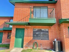 Building Photo - 8915 McPherson Rd