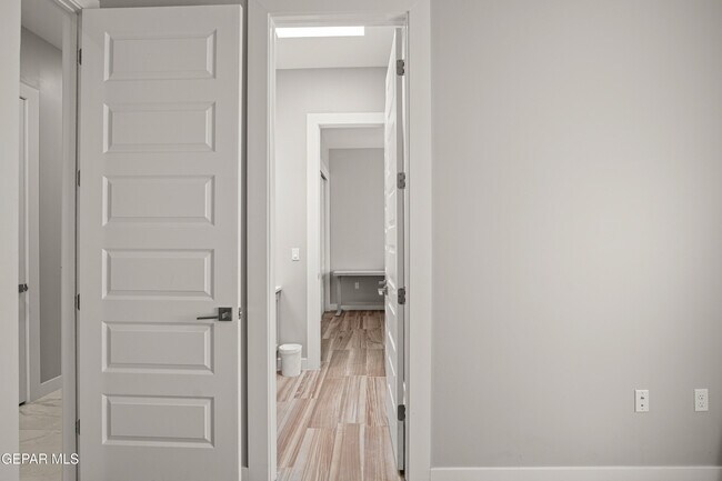 Building Photo - 745 Camino Norte Ct