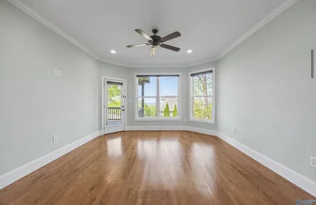 Building Photo - 2807 Talon Cir