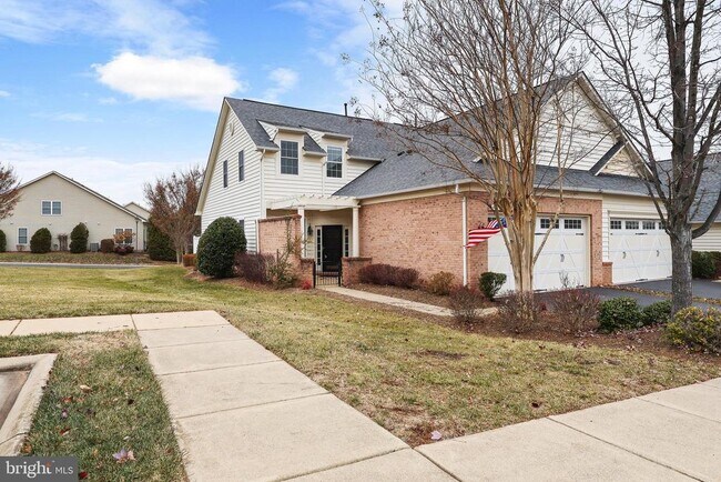 Building Photo - 44306 Stableford Square