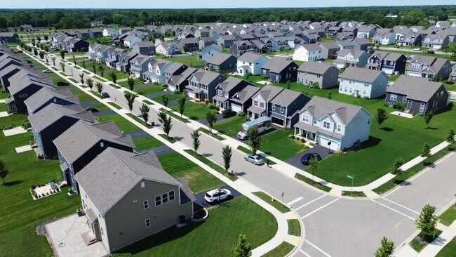 Building Photo - 7320 Blackwell Dr